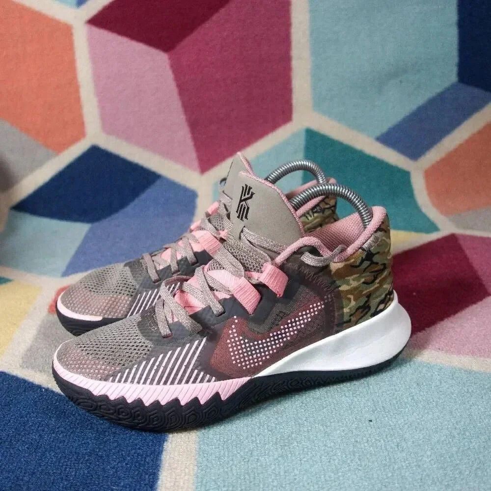 Nike Kyrie Flytrap V Moon Fossil Pink Gaze Size 5.5